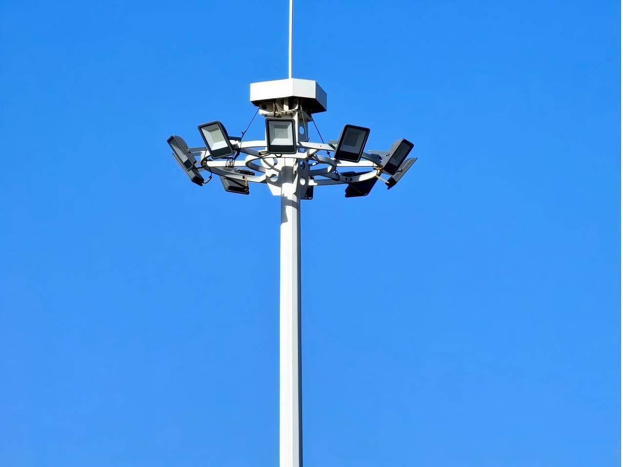 Optical and Electrical Performance03 2 1