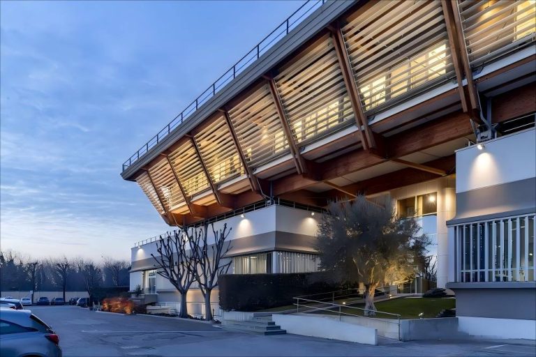 floodlights-and-spotlights