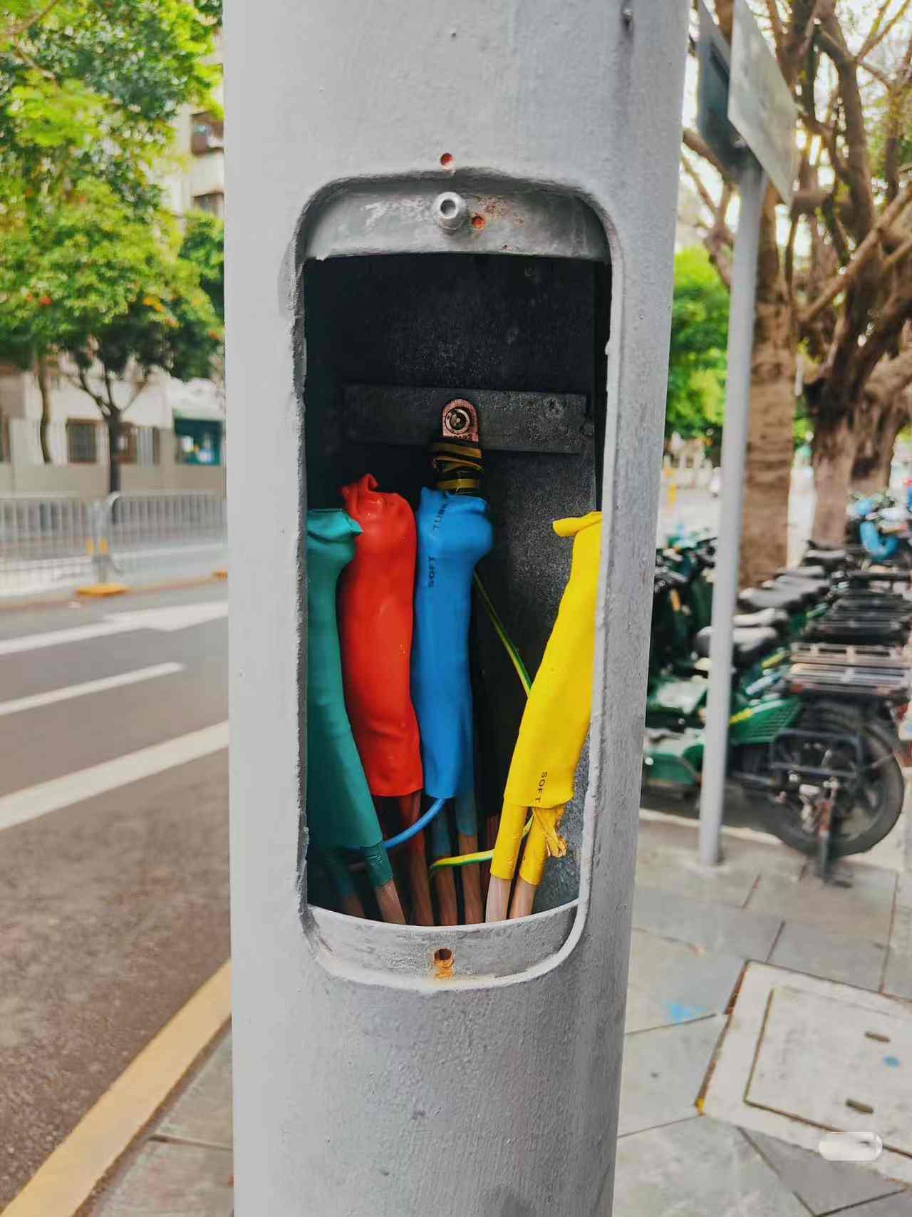  handhole-to-run-new-wires