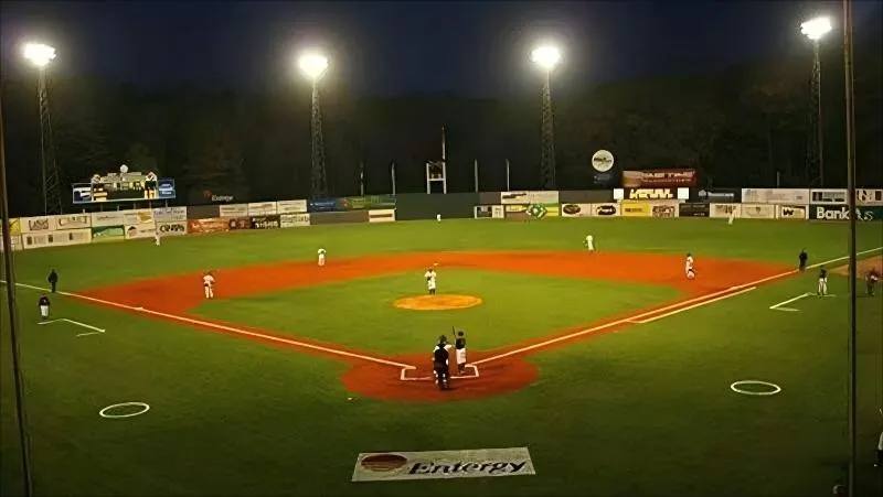 Pole-layout-and-mounting-height